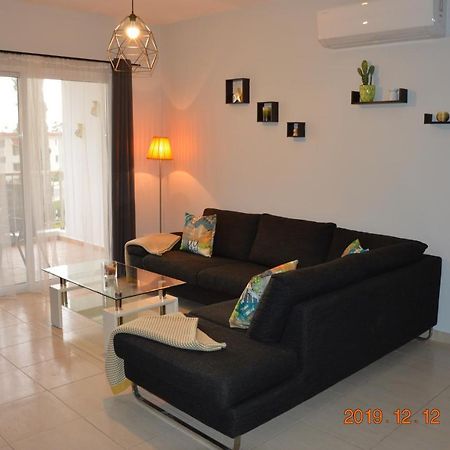 Luxury Apartment Paphos Exterior foto
